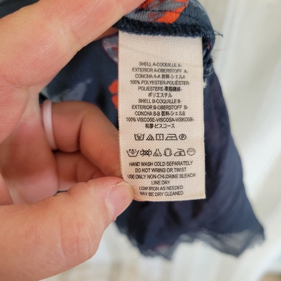 Free People Pebble Crepe So Fine Smocked Tunic Top Size Large Floral Blue Red - Picture 8 of 11